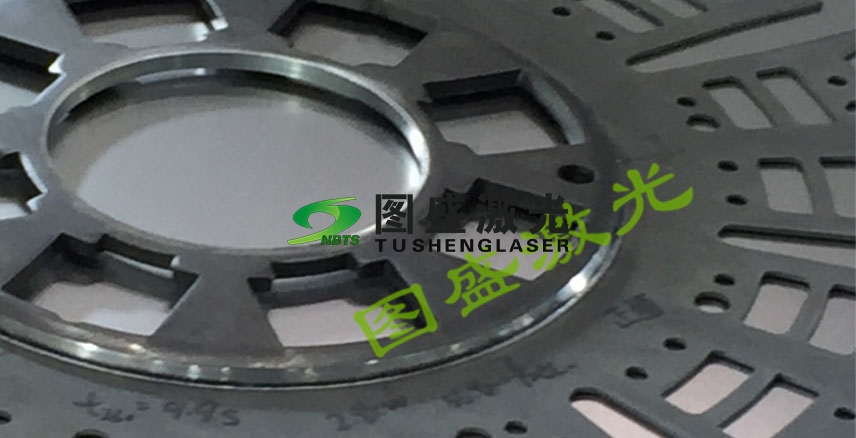 汽车发动机飞轮